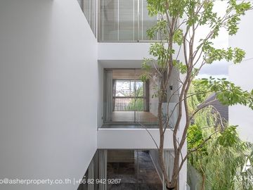 place photo 48