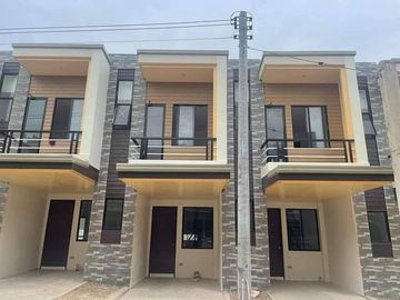 2 Bedroom Townhouse For Sale in Belize North Consolacion,Cebu