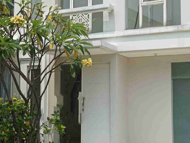 Dijual Rumah siap huni cluster adelaide grand pakuwon