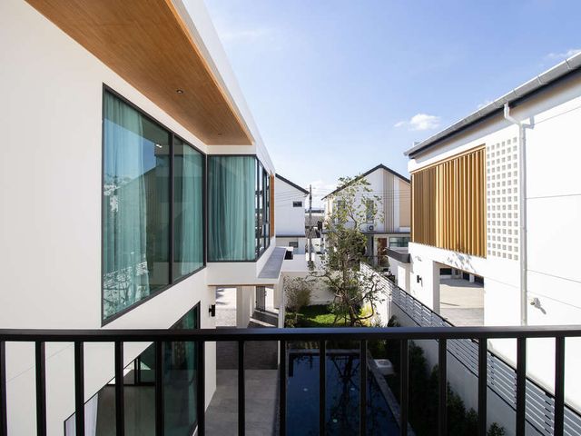 place photo 66