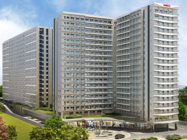 RFO and Pre selling condo