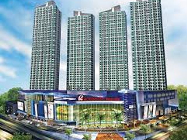 Executive 2 Bedroom Condo with 1 Parking Slot For Sale in The Magnolia Residences Tower C, Quezon City
