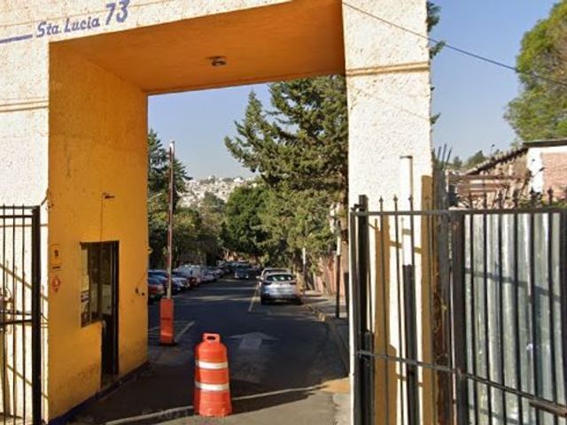 PROPIEDAD DE RECUPERACION HIPOTECARIA CON PRIVILEGIADA UBICACIÓN Y SERVICIOS CERCANOS.