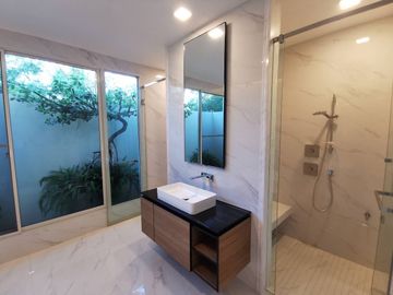 place photo 56
