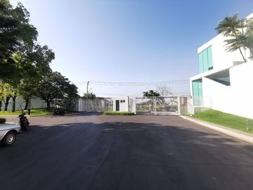 place photo 66