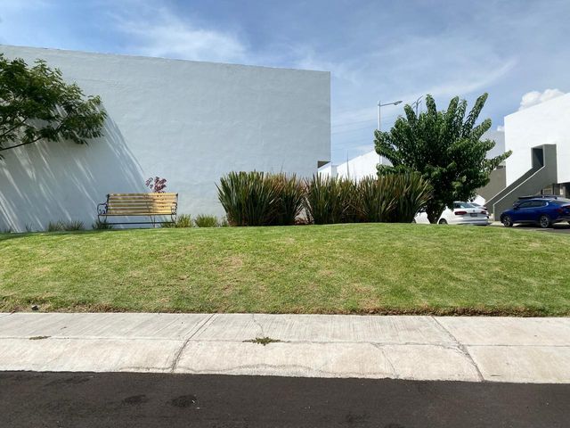 place photo 32