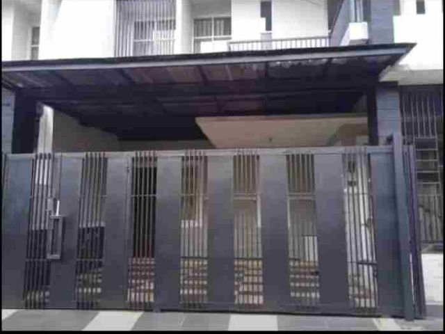 Dijual rumah siap huni masjid agung residen, 100 meter masjid al Akbar surabaya