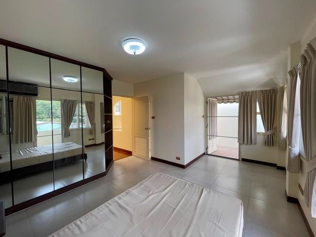 place photo 62