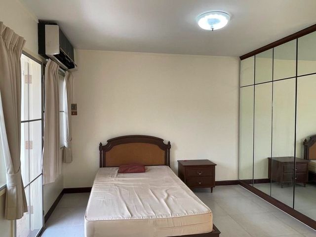 place photo 66