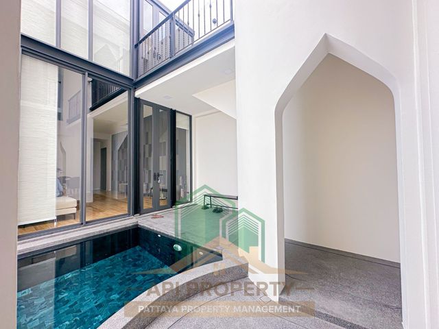 place photo 79