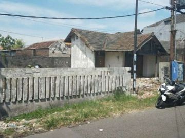 Tanah dijual di Manukan Kulon - AC, Garasi
