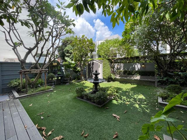 place photo 75
