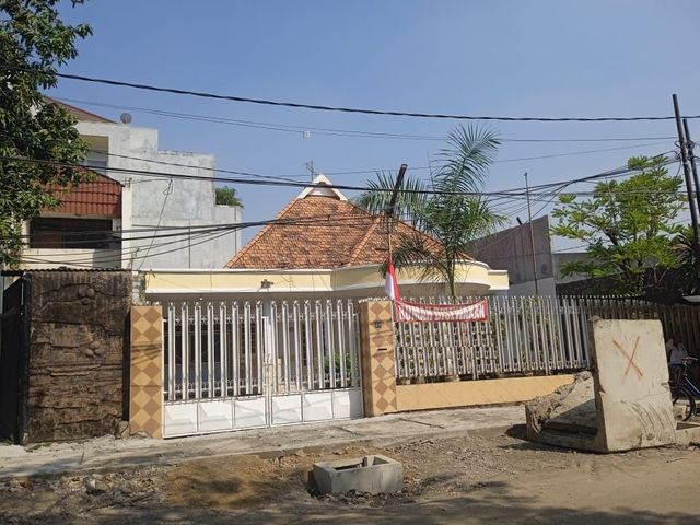 Rumah Disewa Jalan Teuku Umar Tegalsari Surabaya