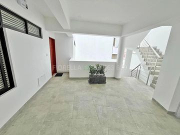 place photo 34