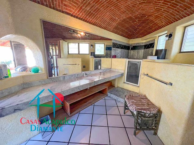place photo 47