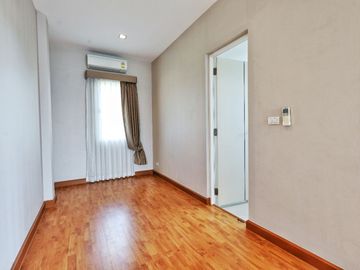 place photo 50