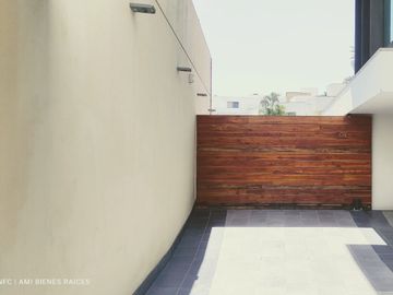 place photo 51