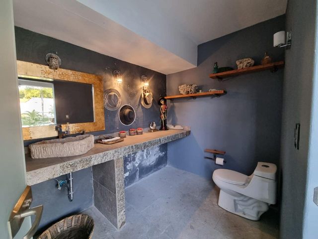 place photo 24