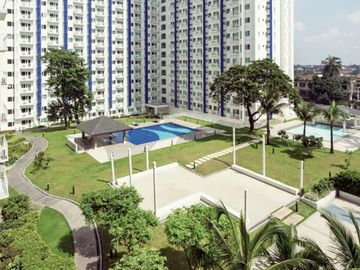 Metro Manila, Calabarzon - Parking, Garden