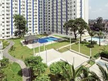 Metro Manila, Calabarzon - Parking, Garden