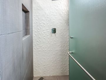place photo 43