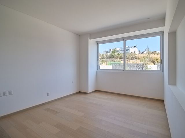 place photo 59