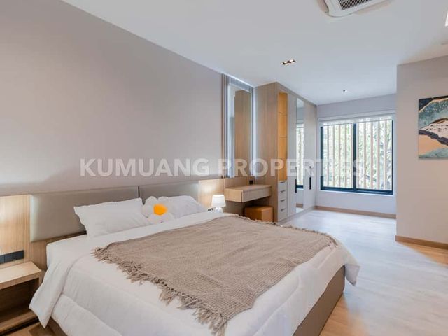 place photo 59