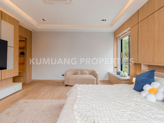 place photo 78