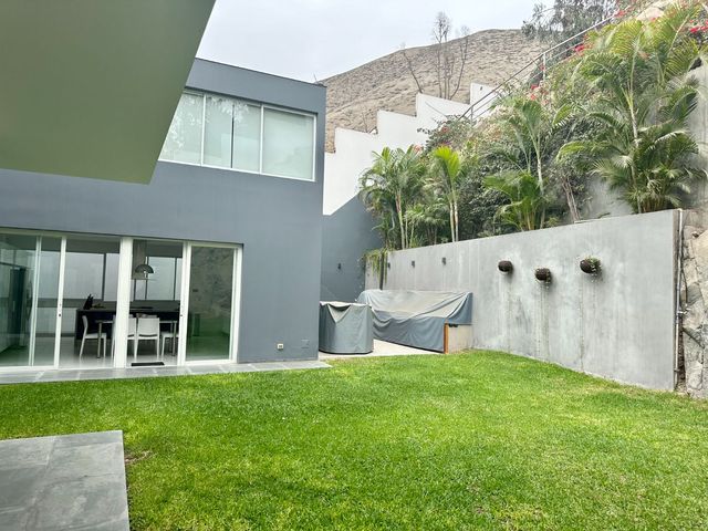 place photo 56