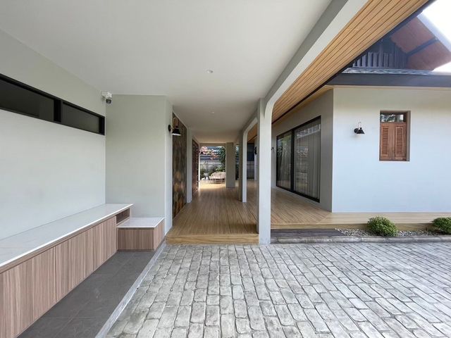place photo 80