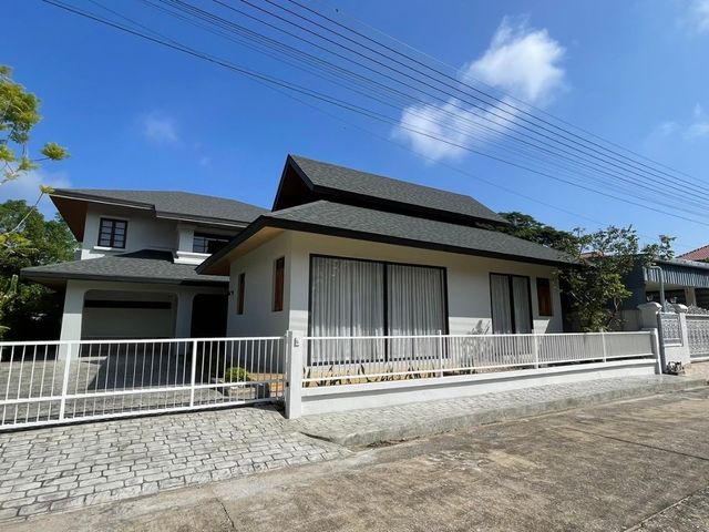 place photo 83