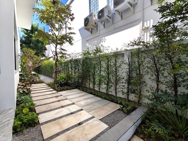 place photo 60