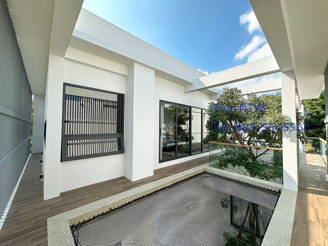 place photo 94