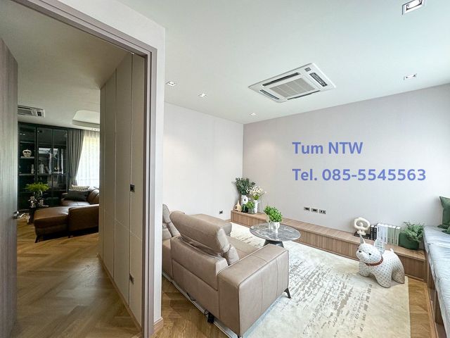 place photo 100
