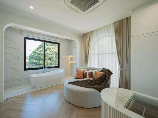 place photo 44