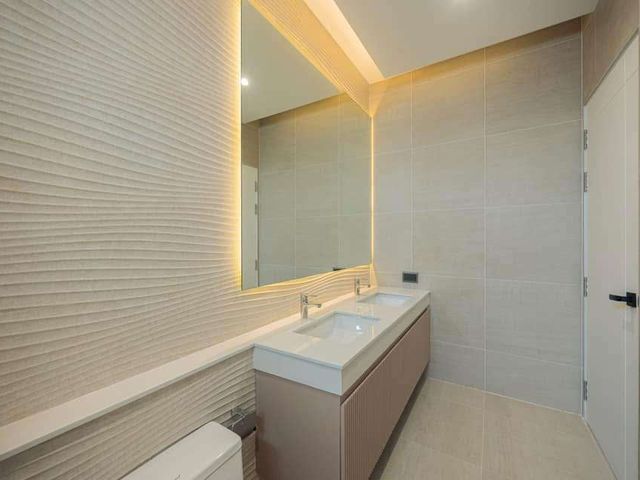 place photo 48
