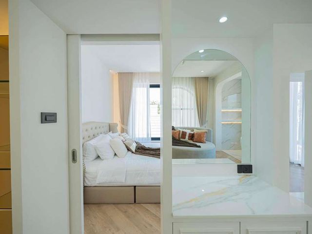 place photo 50