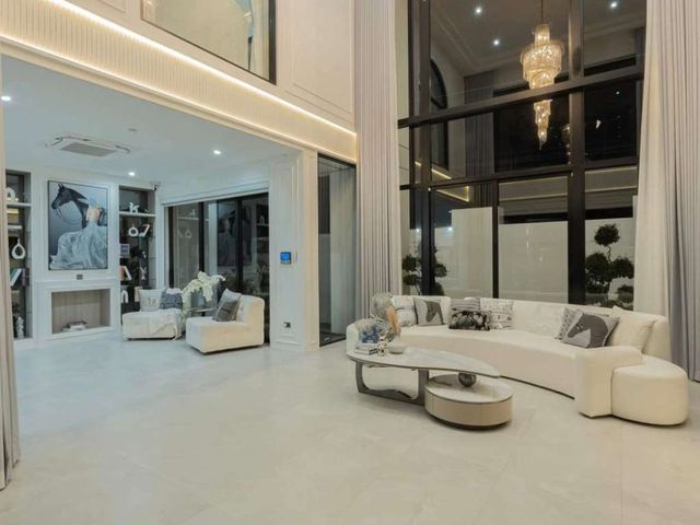 place photo 64