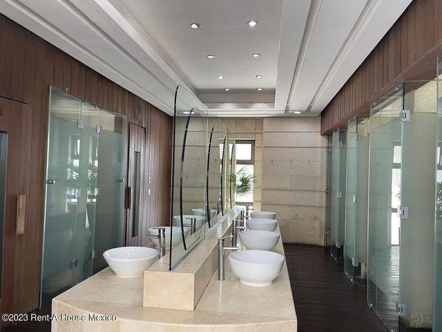 place photo 48