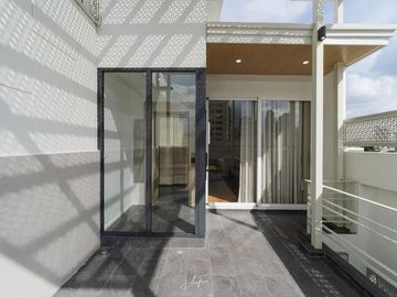 place photo 52