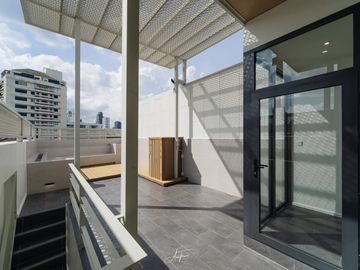 place photo 53