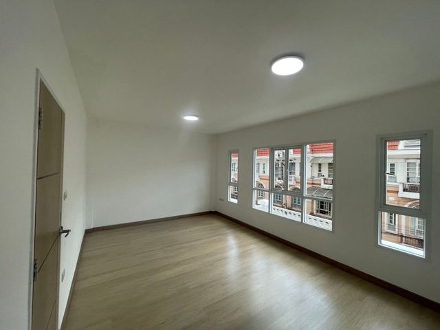 place photo 48