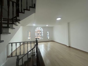 place photo 54