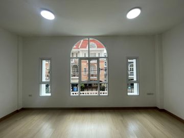 place photo 57