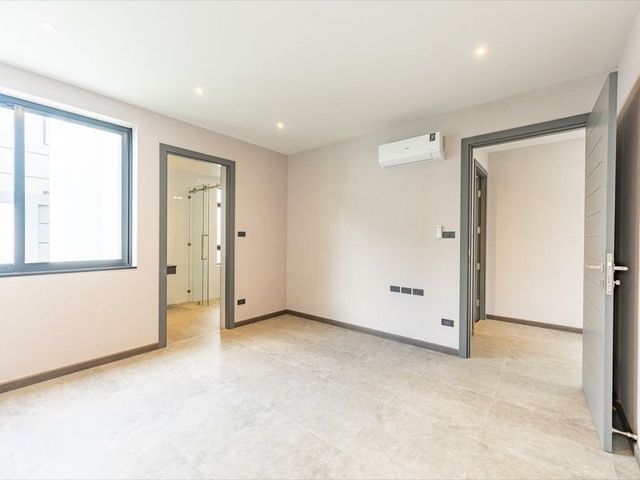 place photo 48