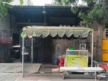 *Hot Item* 🔥
🏕️ *Rumah Surabaya* 
📍 *Graha Surya Nata