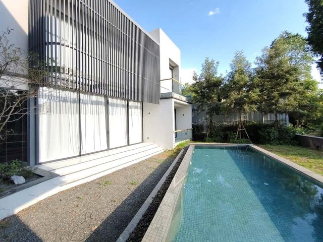 place photo 51
