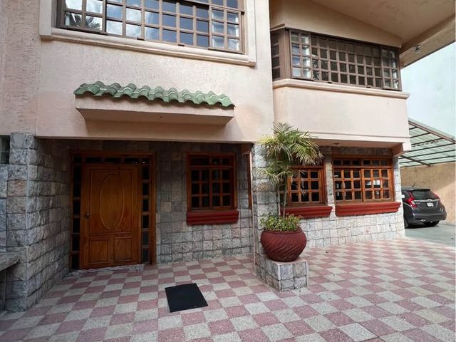 Imponente casa en venta en Fraccionamiento Col Jardines del Ajusco, Tlalpan