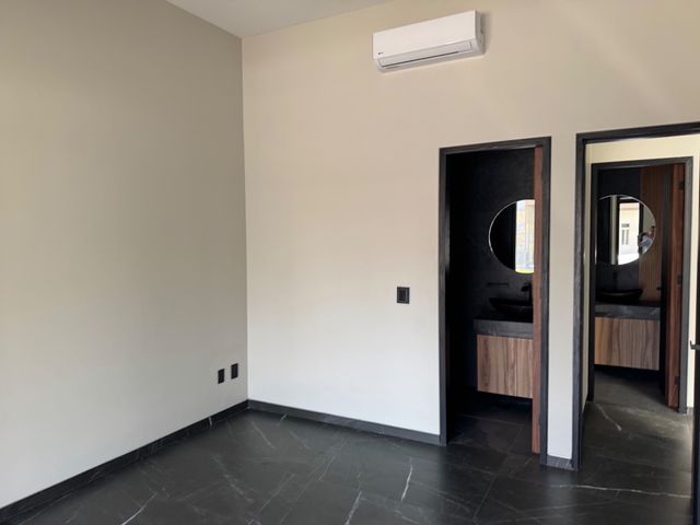 place photo 48