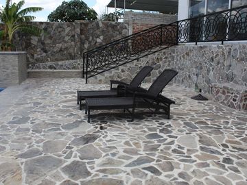 place photo 100